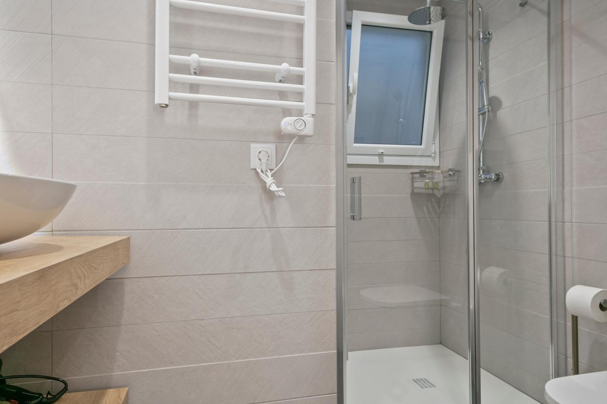 Boutique Plaza Catalonia Suites Cornella Cornellà de Llobregat Kültér fotó