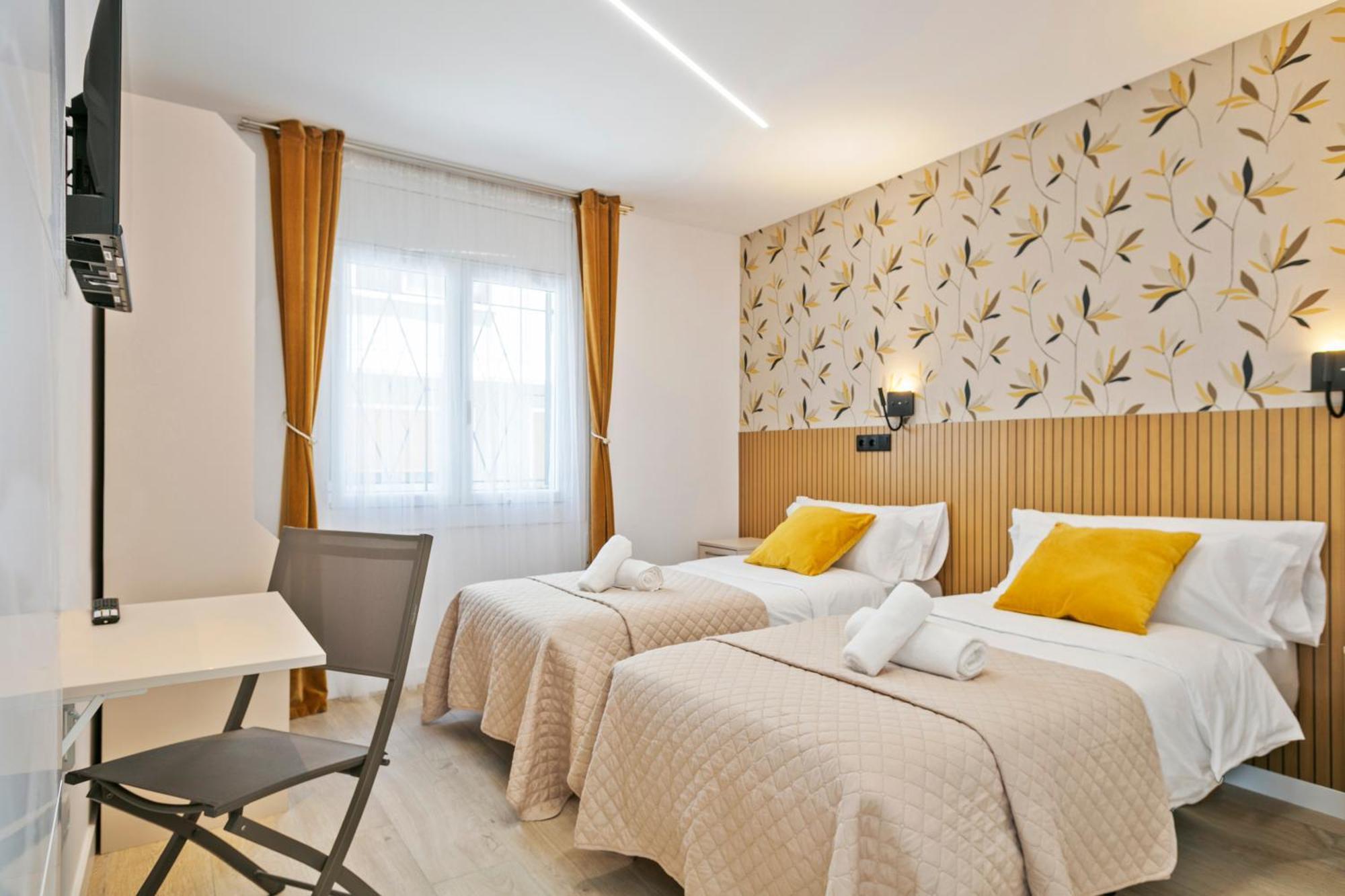 Boutique Plaza Catalonia Suites Cornella Cornellà de Llobregat Kültér fotó