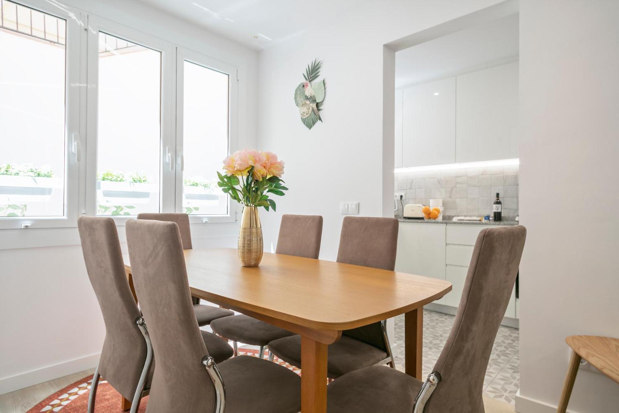 Boutique Plaza Catalonia Suites Cornella Cornellà de Llobregat Kültér fotó