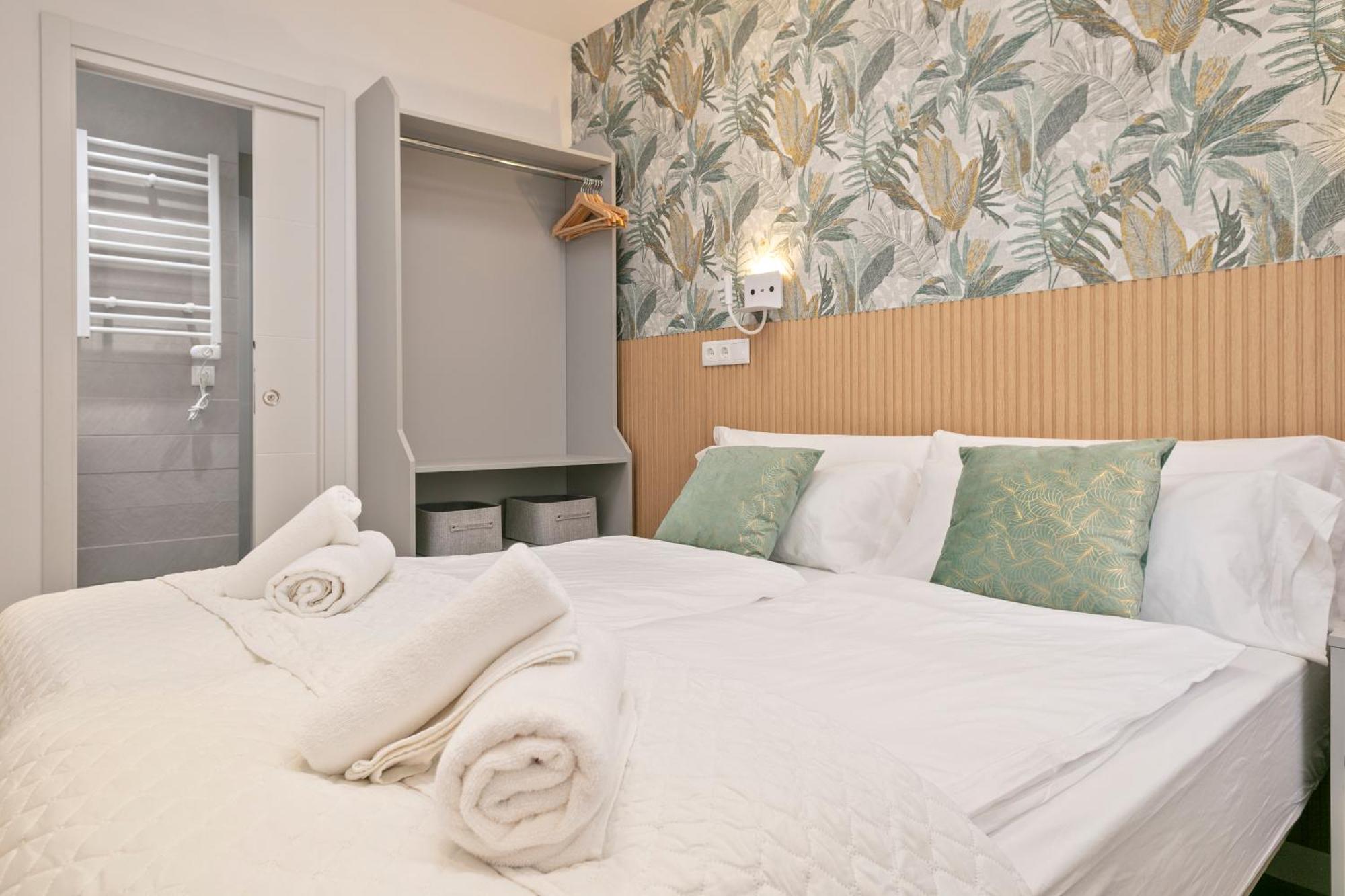 Boutique Plaza Catalonia Suites Cornella Cornellà de Llobregat Kültér fotó