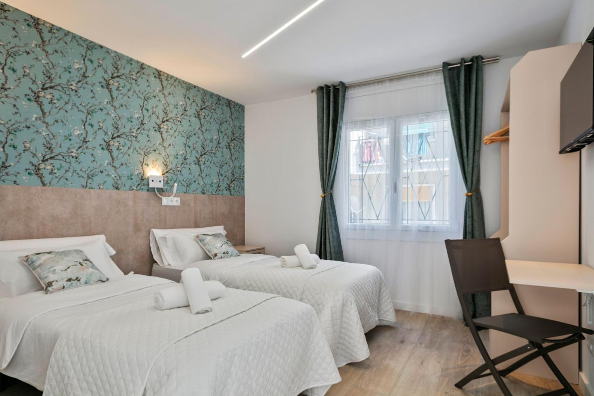 Boutique Plaza Catalonia Suites Cornella Cornellà de Llobregat Kültér fotó