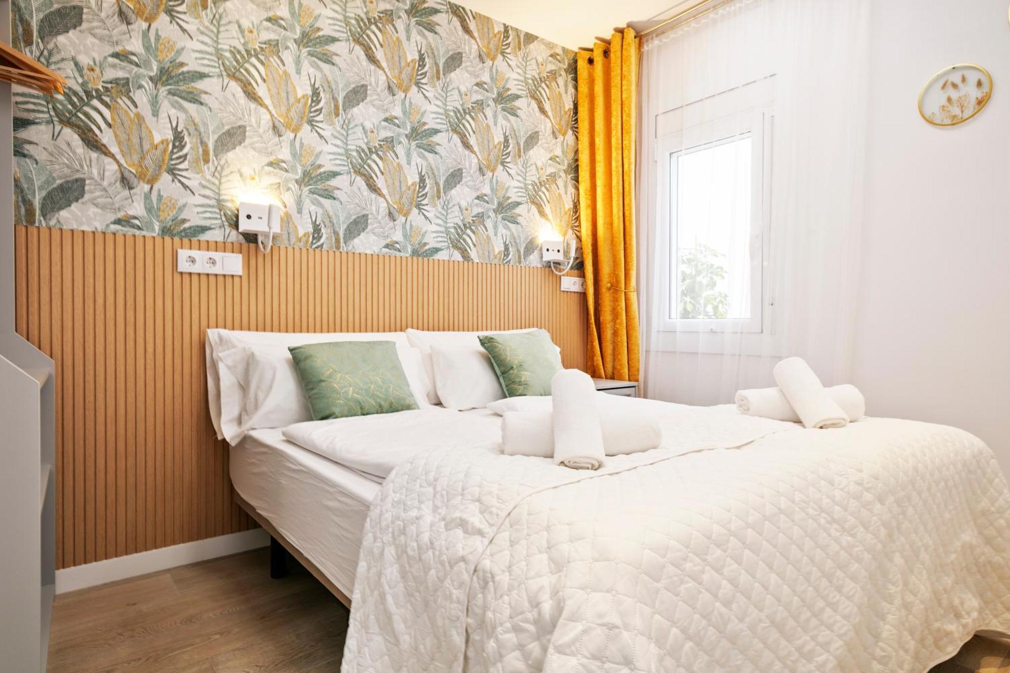 Boutique Plaza Catalonia Suites Cornella Cornellà de Llobregat Kültér fotó