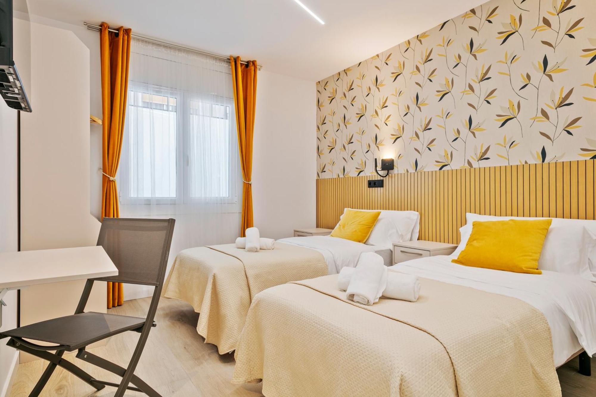 Boutique Plaza Catalonia Suites Cornella Cornellà de Llobregat Kültér fotó