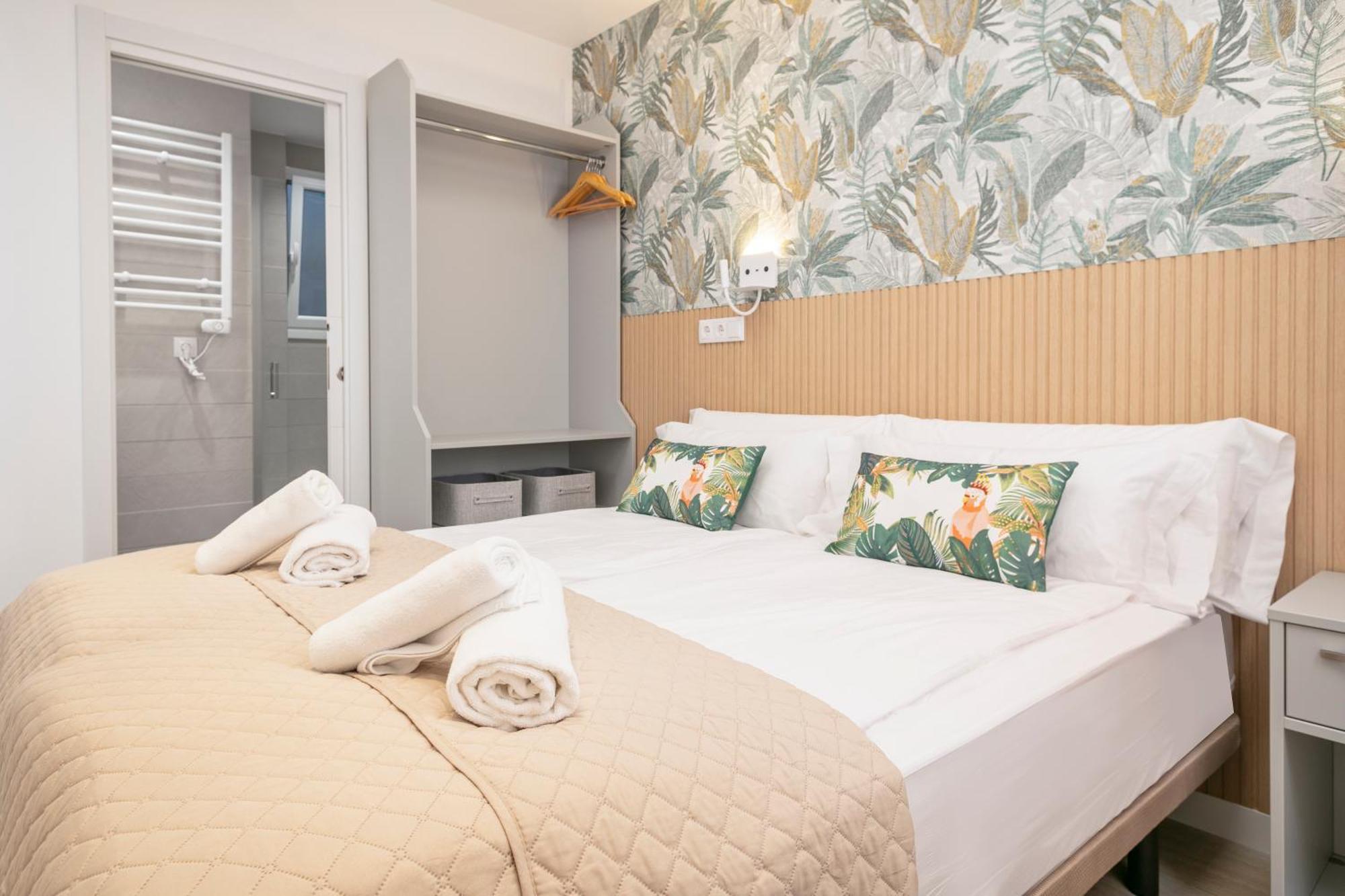 Boutique Plaza Catalonia Suites Cornella Cornellà de Llobregat Kültér fotó